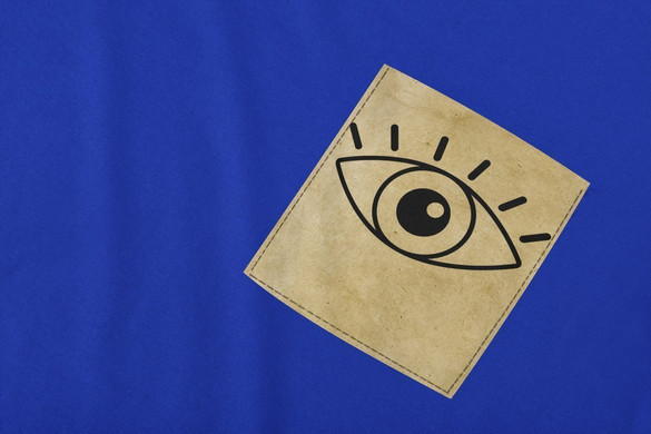 Koszulka z kieszonką EYE OKO