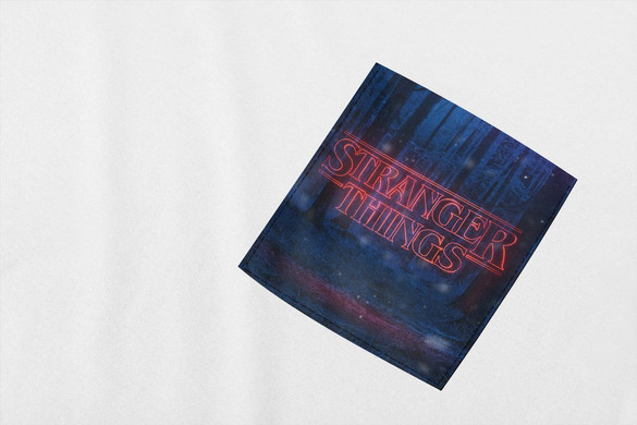 Koszulka z kieszonką STRANGER THINGS 03