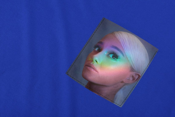 Koszulka z kieszonką ARIANA GRANDE
