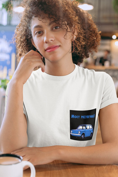 Koszulka z kieszonką MOCY PRZYBYWAJ!