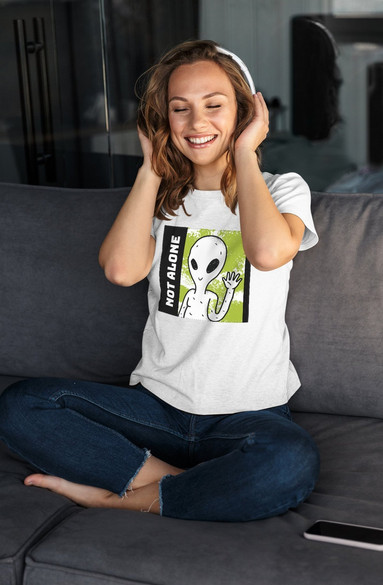 Bluzka damska z naszywką Not alone