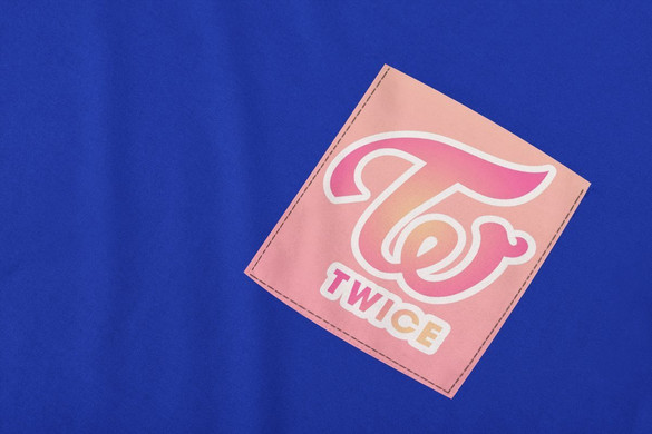 Koszulka z kieszonką TWICE