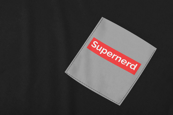 Koszulka z kieszonką SUPERNERD