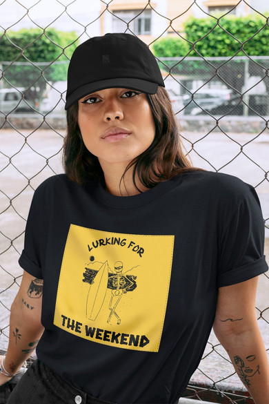 Koszulka z naszywką Lurking for the weekend