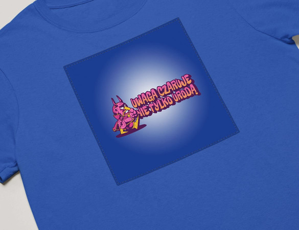 Koszulka z naszywką Uwaga czaruje...