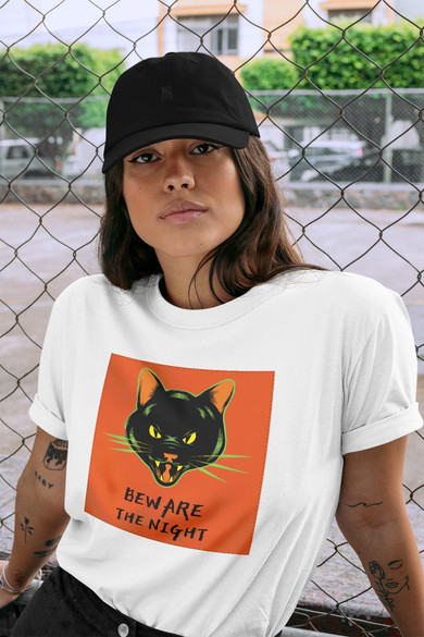 Koszulka z naszywką Beware the night