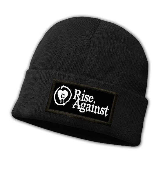Czapka zimowa z naszywką RISE AGAINST