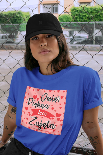 Koszulka z naszywką na Walentynki TWÓJ NAPIS