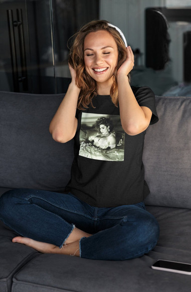 Bluzka damska z naszywką MADONNA young 02