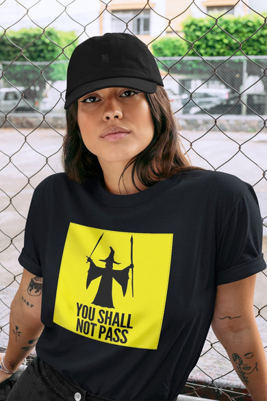 Koszulka z naszywką You shall not pass