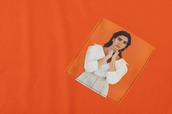 Koszulka z kieszonką DUA LIPA 02