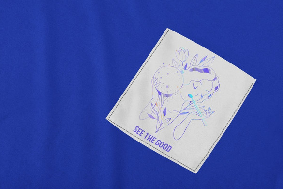 Koszulka z kieszonką SEE THE GOOD