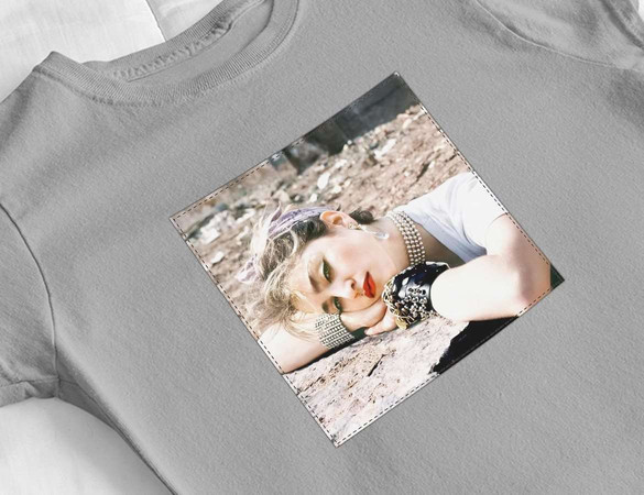 Bluzka damska z naszywką MADONNA young 01