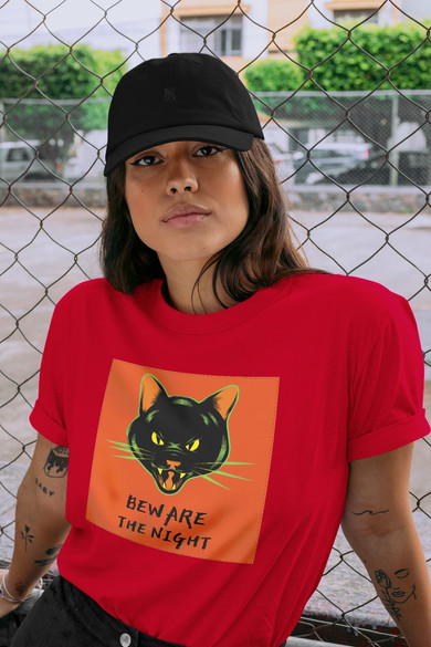 Koszulka z naszywką Beware the night