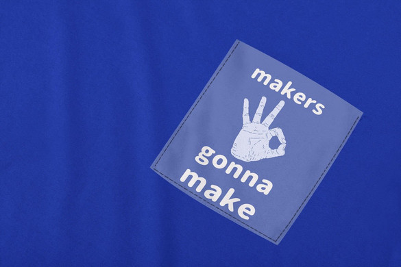 Koszulka z kieszonką MAKERS GONNA MAKE