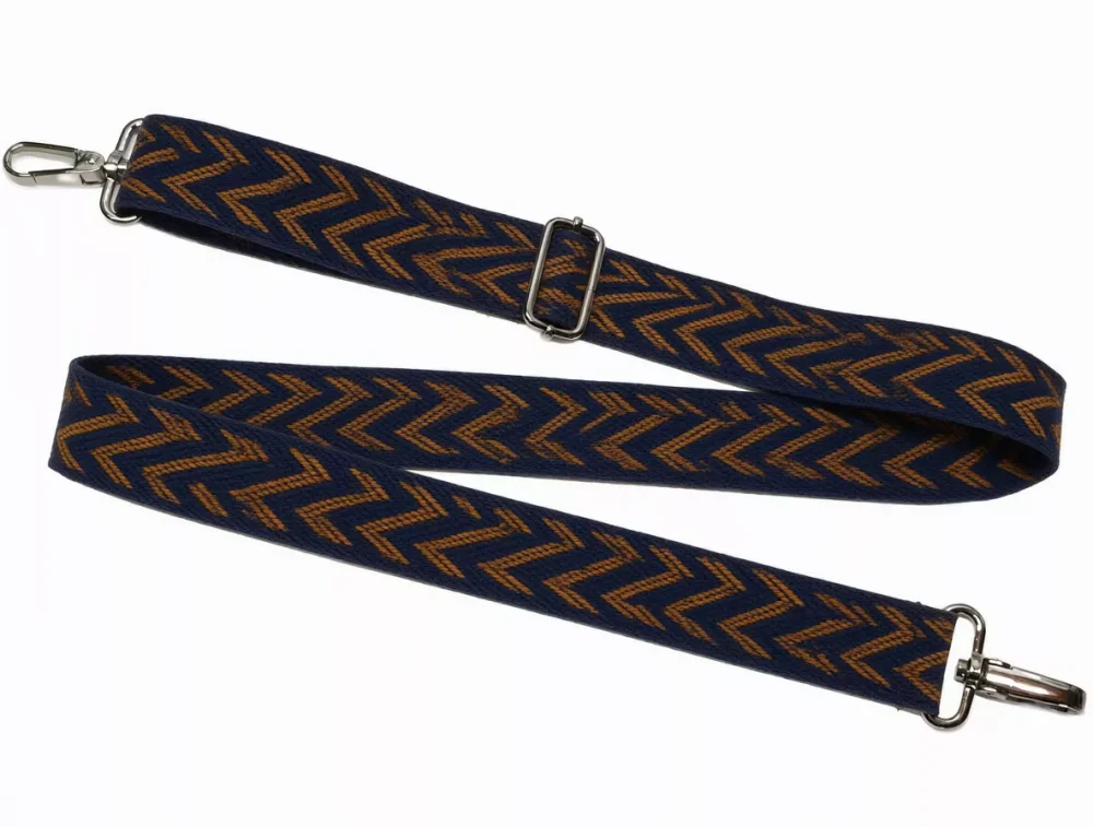 Pasek do torby w jodełkę brązowo-granatowy 38 mm z regulacją długości 76–134 cm i dwoma karabińczykami