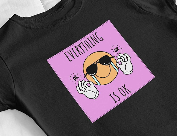 Bluzka damska z naszywką Everything is OK