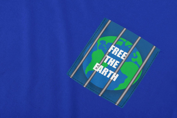 Koszulka z kieszonką FREE THE EARTH