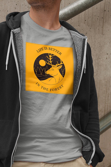 Koszulka z naszywką Life is better...