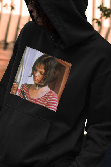 Bluza z naszywką Mathilda 02