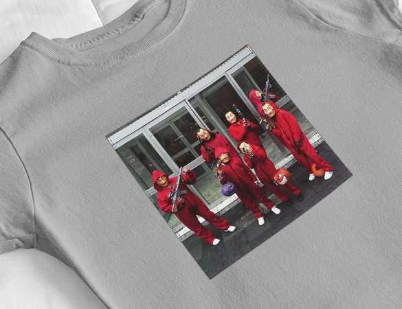 Bluzka damska z naszywką Dom z papieru 01