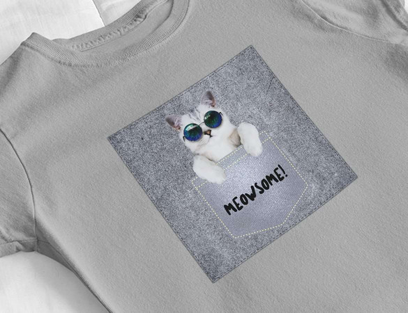 Bluzka damska z naszywką Meowsomepocket