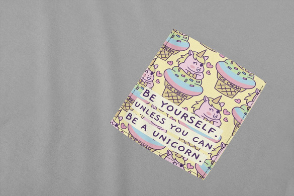 Koszulka z kieszonką BE A UNICORN 02