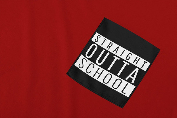 Koszulka z kieszonką STRAIGHT OUTTA SCHOOL
