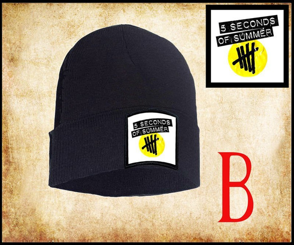 Czapka zimowa z naszywką 5 SECONDS OF SUMMER
