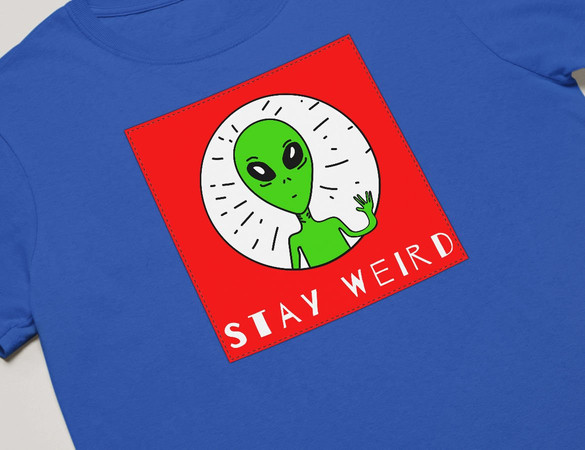 Koszulka z naszywką Stay weird