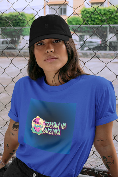 Koszulka z naszywką Czekam na buziaka