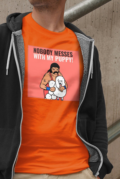 Koszulka z naszywką Nobody messes …