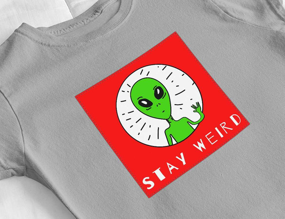 Bluzka damska z naszywką Stay weird