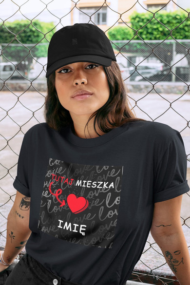 Koszulka z naszywką na Walentynki TWÓJ NAPIS