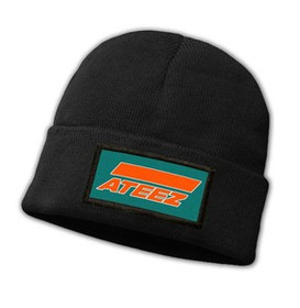 Czapka zimowa z naszywką ATEEZ