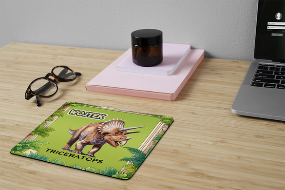 Podkładka Dinozaury Triceratops + imię dziecka 24x19cm