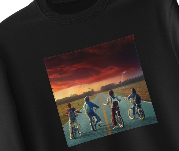 Bluza z naszywką Stranger Things squad 3