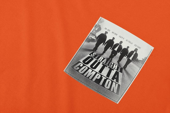 Koszulka z kieszonką STRAIGHT OUTTA COMPTON 