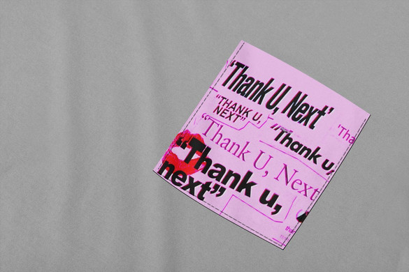 Koszulka z kieszonką ARIANA GRANDE