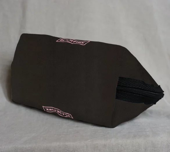 Kosmetyczka BlackPink pink crown The Album cover