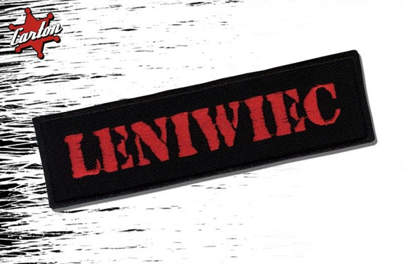 NASZYWKA LENIWIEC: LOGO - czerwony napis