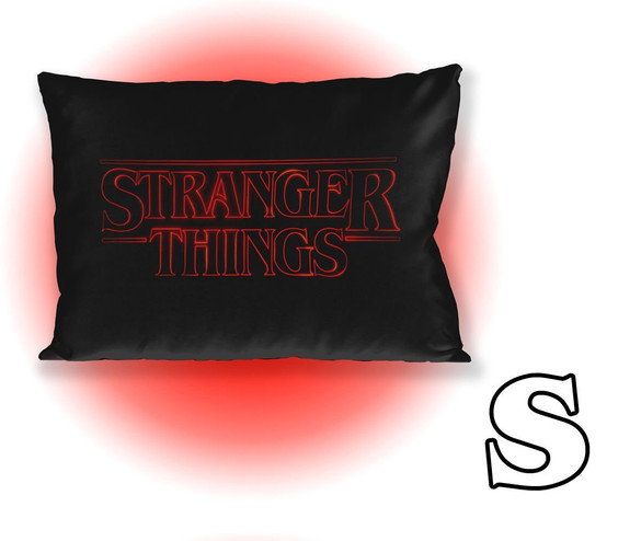 Poduszka STRANGER THINGS 60x40cm WZORY