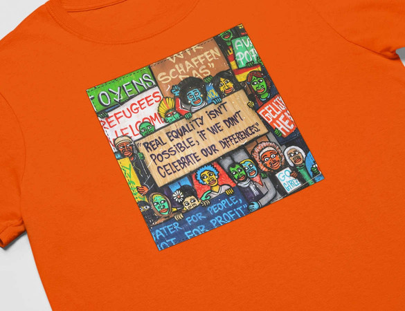 Koszulka z naszywką Anti Racism