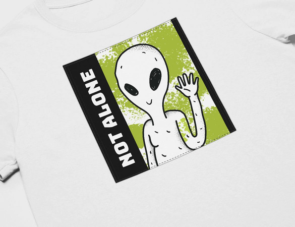 Koszulka z naszywką Not alone