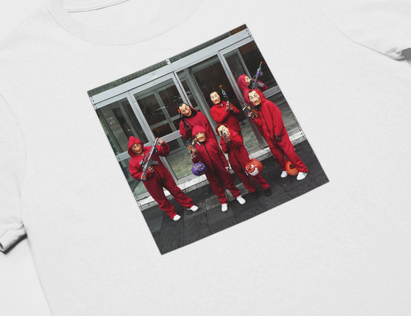 Koszulka z naszywką Dom z papieru 01