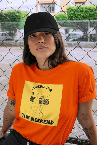 Koszulka z naszywką Lurking for the weekend