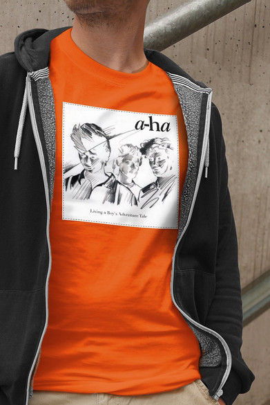 Koszulka z naszywką A-HA Living..