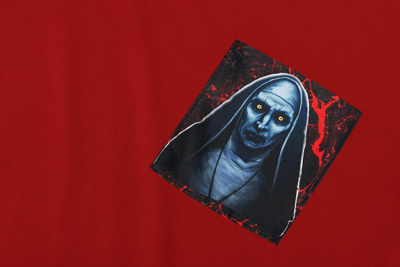 Koszulka z kieszonką ZAKONNICA