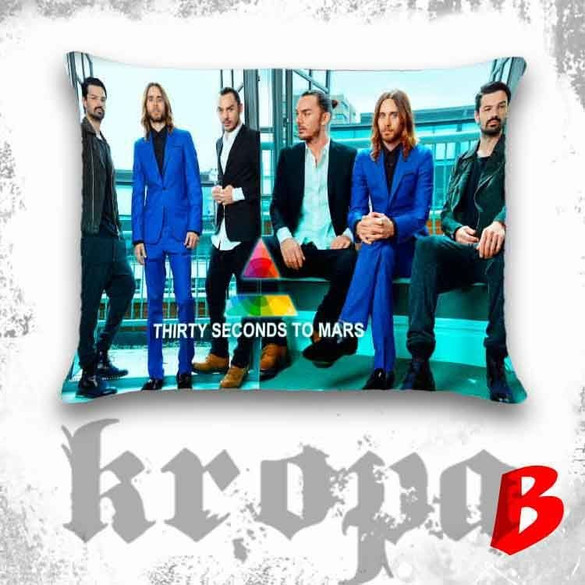 Poduszka 30 SECONDS TO MARS duża 58 cm 38 cm