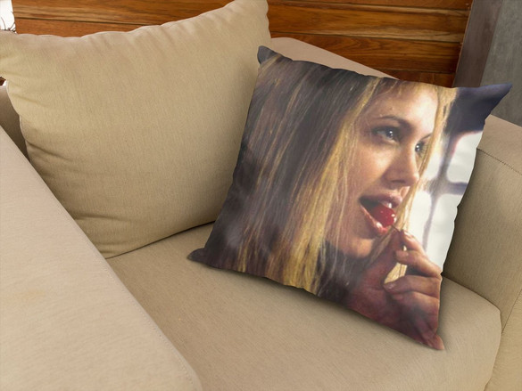 Poduszka Girl, Interrupted Lisa2